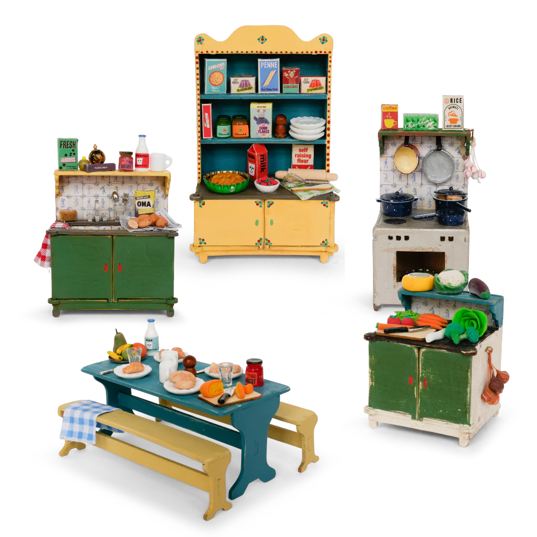 Play Set - Sam & Julia: Kitchen Furniture Kit