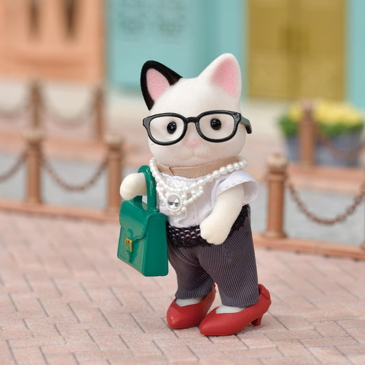 Calico Critters - Fashion Town Girl Tuxedo Cat