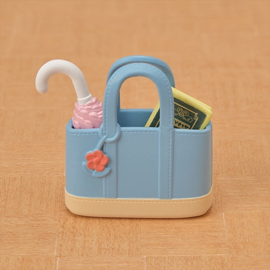 Calico Critters - Weekend Travel Set: Snow Rabbit Mother