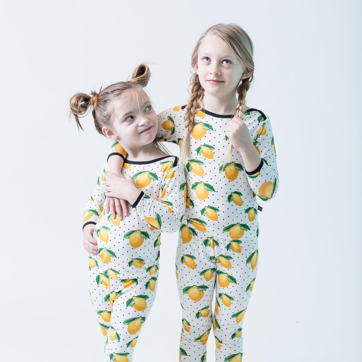 2 Piece Pajamas (Long Sleeve) - Lemons