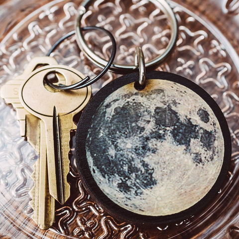 Keychain - Full Moon Wood