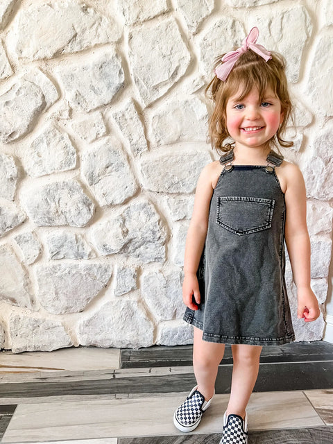 black denim toddler dress SHEIN Black Frill Trim Denim Dress Girls' Jean Dresses For Kids Peter Pan Collar Flounce Hem Regular Fit Cute Summer Smock,6Y