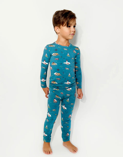 2 Piece Pajamas (Long Sleeve) - Lighthouses