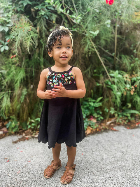 Vestido Twirl (Bolsillos) - Bordado Floral Negro